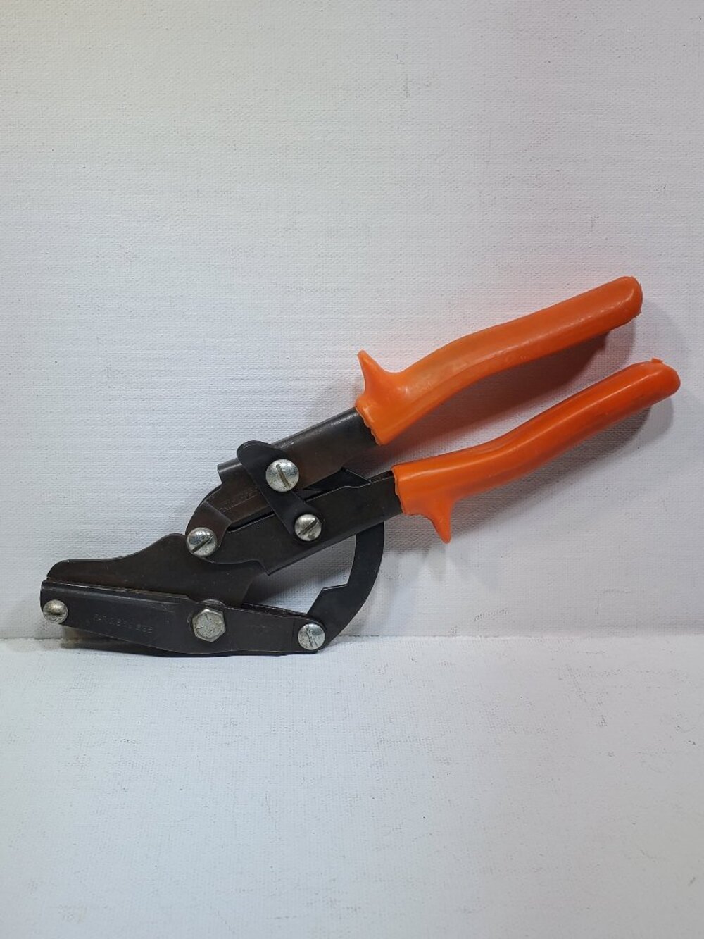 VINTAGE KARL KLENK HP LAMINATE COUNTER TOP MATERIAL SHEARS....PATENT NO. 2869235
